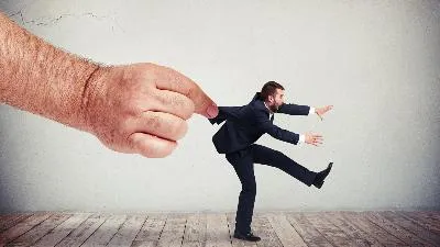 Хедхантнинг. Преимущества и риски в условиях кадрового дефицита.